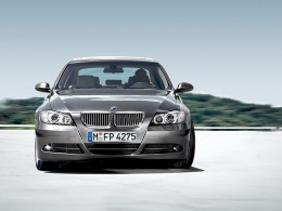 Автомобиль BMW 3 серии E90