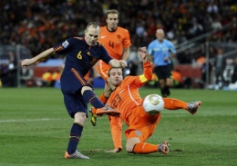 Матч Испания - Нидерланды (13.06), Чемпионат мира по футболу в Бразилии-2014