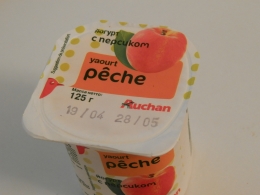 Йогурт Auchan Peche с персиком