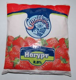 Йогурт питьевой "Ситниковское" Клубника 2,5%