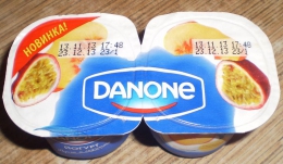 Йогурт Danone с персиком и маракуйей