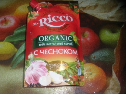 Кетчуп с чесноком Pomodoro Speciale Mr.Ricco