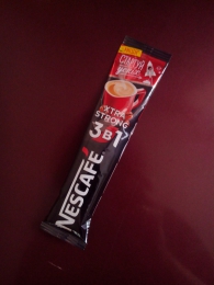 Кофе растворимый Nescafe 3 в 1 Xtra strong