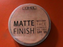 Компактная матирующая пудра для лица Lamel Professional Matte Finish SPF 20