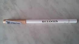 Контурный карандаш для глаз Relouis с витамином Е