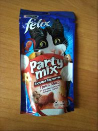 Лакомство для кошек Party mix Felix Purina говядина, курица, лосось
