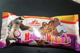 Мороженое Ласунка "Маша и Медведь" со вкусом какао и ванилина
