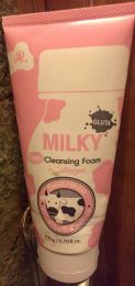 Пенка для умывания с Молоком и Коллагеном Gluta Milky Cleansing Foam