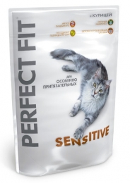 Полнорационный сухой корм Perfect Fit Sensitive с курицей для взрослых кошек