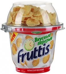 Продукт йогуртный Campina Fruttis "Вкусный перерыв" Клубника-земляника 2,5%