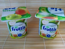 Продукт йогуртный пастеризованный Fruttis "Легкий" яблоко-груша