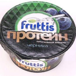 Продукт йогуртный пастеризованный с черникой Fruttis "Протеин" массовая доля жира 4,5%