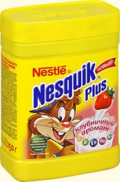 Растворимый шоколадный напиток Nesquik Plus "Клубничный аромат"