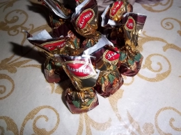 Шоколадные конфеты "Златица" с ароматом грецкого ореха