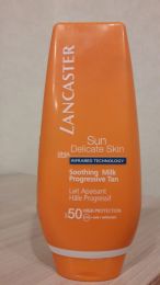 Солнцезащитное молочко для лица и тела Lancaster Sun Delicate Skin Soothing Comfort Milk SPF50