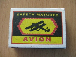 Спички Avion Safety Matches