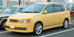 Toyota Ipsum (1-ое поколение)