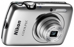 Цифровой фотоаппарат Nikon Coolpix S01