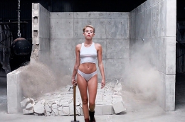 Клип Miley Cyrus - Wrecking Ball