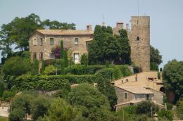 Замок Гала Дали (Испания, Пуболь)