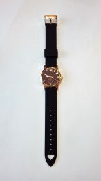 Женские наручные кварцевые часы Avon "Дина" 5332359