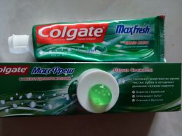 Зубная паста Colgate Max Fresh "С освежающими кристаллами"