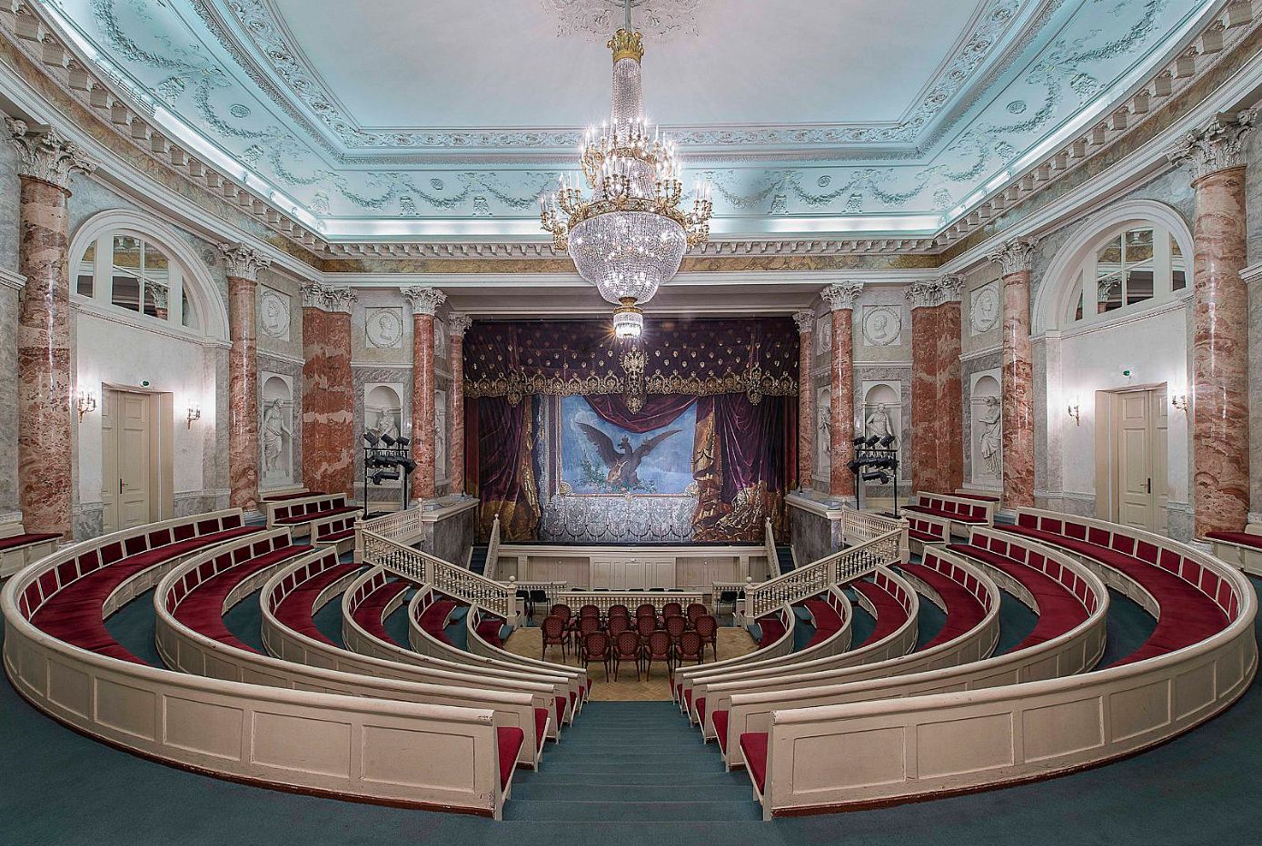 Эрмитажный театр Санкт-Петербург