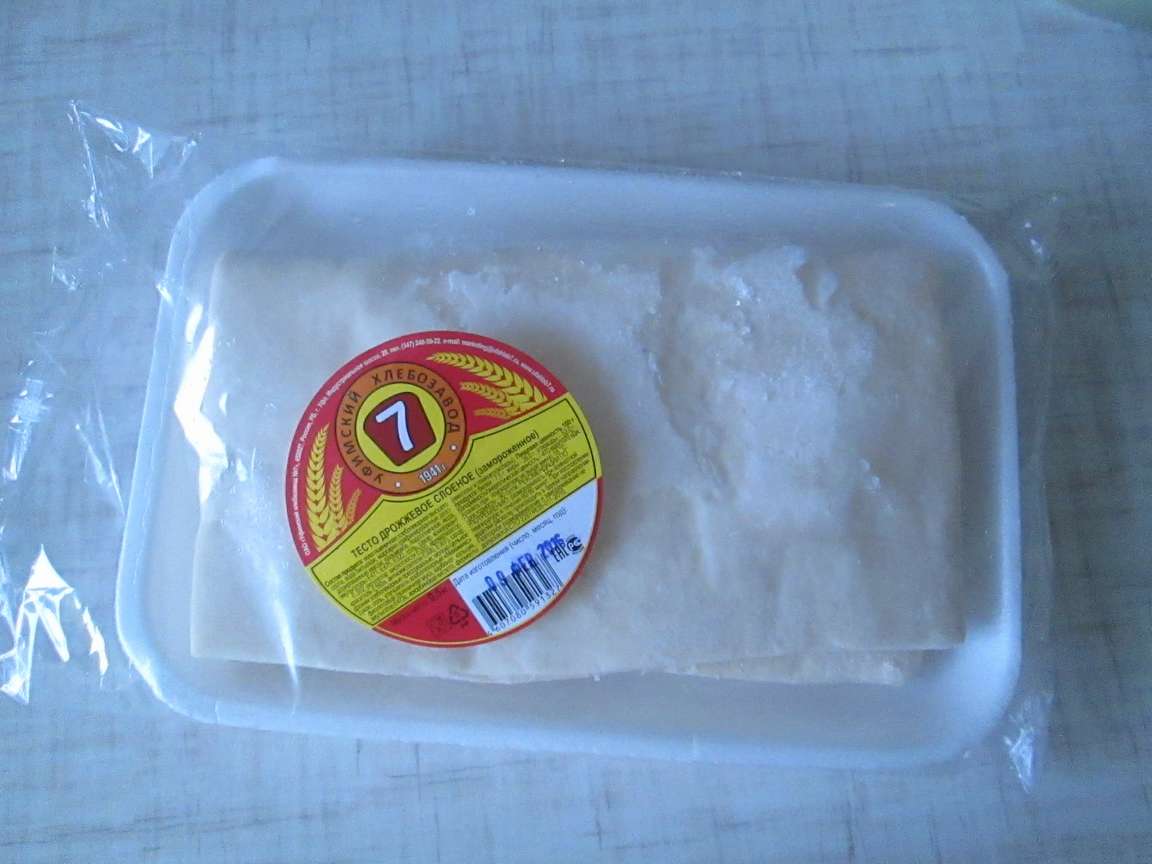 Слоеное тесто в упаковке