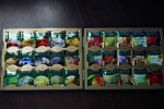 Разнообразные чайные пакетики внутри коробки чая Greenfield Premium Tea Collection