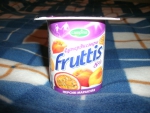 Продукт йогуртный пастеризованный Fruttis "Супер Экстра" Манго-маракуйя