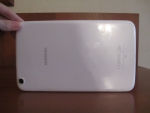 Планшетный компьютер Samsung Galaxy Tab 3 8.0 SM-T310 оборотная сторона планшета
