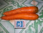 Вот я помыла морковь, ее размер