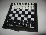 Игра Шахматы. Фигурки магнитные, очень маленькие