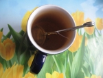 Чай композиционный "Nadin Tea" 1002 Ночь с ароматом земляники и маракуйи. Чай в чашке