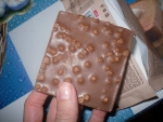 воздушные бисквитные шарики внутри шоколада