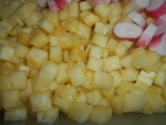 ананас в салате
