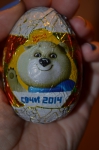 Яйцо с символикой Олимпиады 2014 г. - Белым мишкой