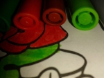 рисунок красным и зеленым фломастером