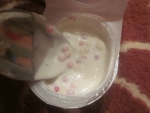 шарики в йогурте