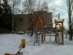 Детская площадка на территории