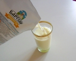 Молоко питьевое ультрапастеризованное 2,5% Барские продукты удобно наливать