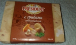 Бумажная упаковка Сыр плавленый «President» с грибами 45%