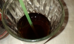 Гранатовый сок «Inter-Pak» в стакане