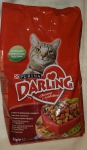 Сухой полнорационный корм для кошек Darling с мясом по-домашнему и овощами Purina для взрослых кошек