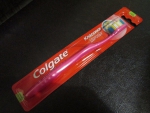 Зубная щетка Colgate "Классика здоровья"