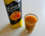 Абрикосовый нектар Gracio абрикос с мякотью в стакане