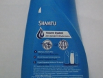 Способ применения шампуня Shamtu с экстрактом трав для жирных волос