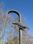 Памятник Шагалу. Муза