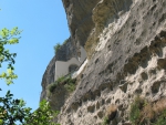 храм в скале