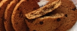 Вид на разлом печенья овсяного "Дикси" с кусочками шоколада